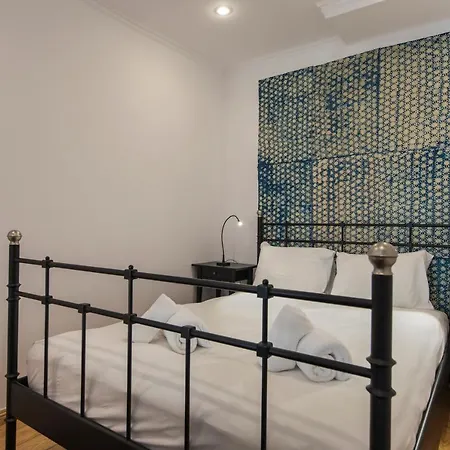 A Pearl In Grace Land Daire Lisboa