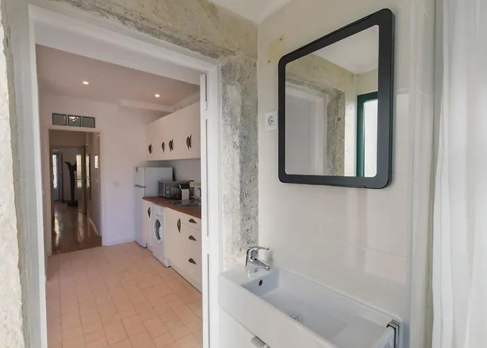 A Pearl In Grace Land * Lizbona