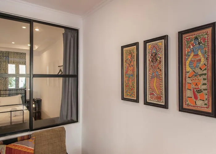 A Pearl In Grace Land Lizbona